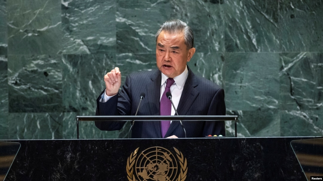 왕이 중국 외교부장이 28일 유엔총회 일반토의에서 연설하고 있다. 