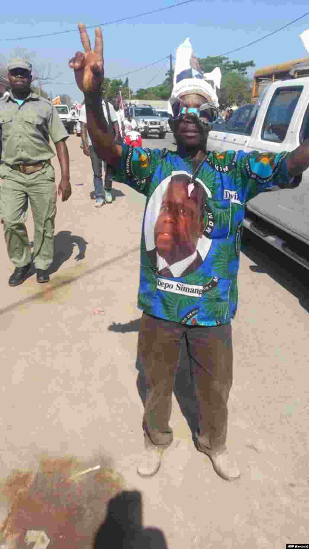 Apoiante de Daviz SImango no Magude, Província de Maputo