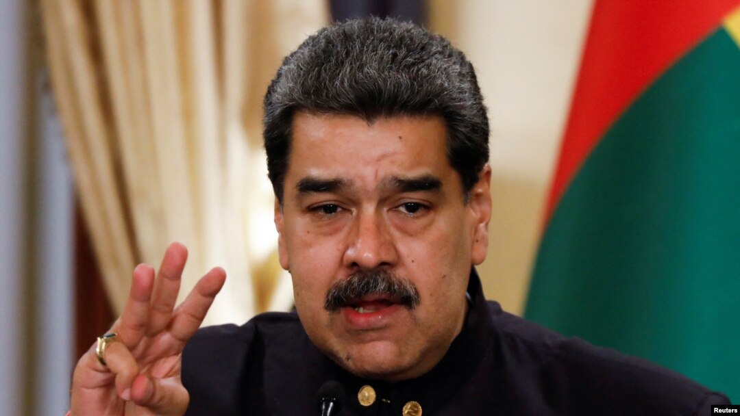 El presidente de Venezuela, Nicolás Maduro, da una declaración a los medios de comunicación en Caracas, Venezuela, el 2 de noviembre de 2022. 