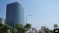 Edifício Atlântico, na Avenida Marginal em Luanda